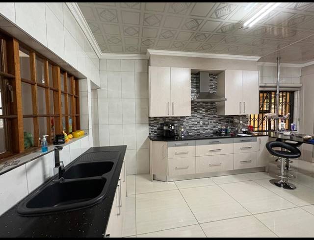 3 BEDROOM HOUSE FOR SALE IN DUNCANVILLE